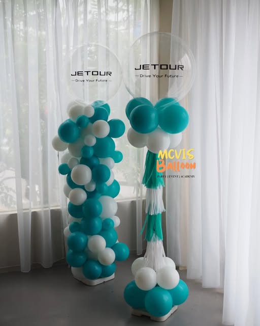 Balloon Standee